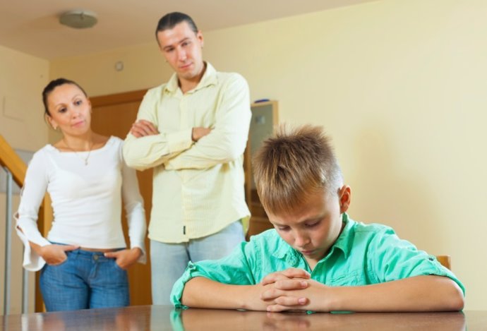 Los errores que cometemos los padres con los castigos