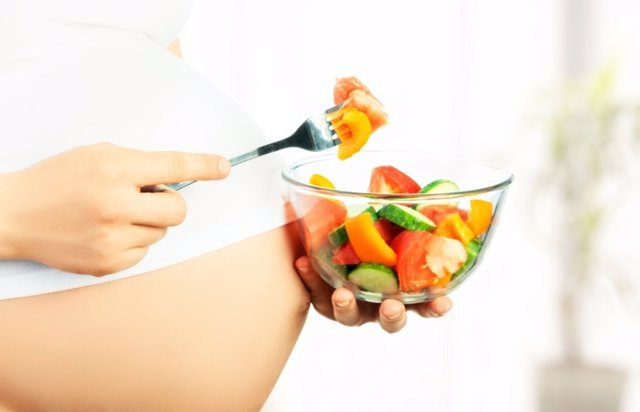 Claves de una buena alimentación en el embarazo