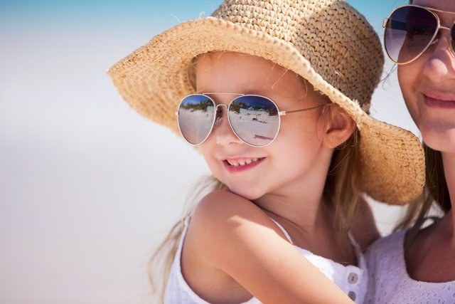 Gafas de sol para niños: motivos para usarlas
