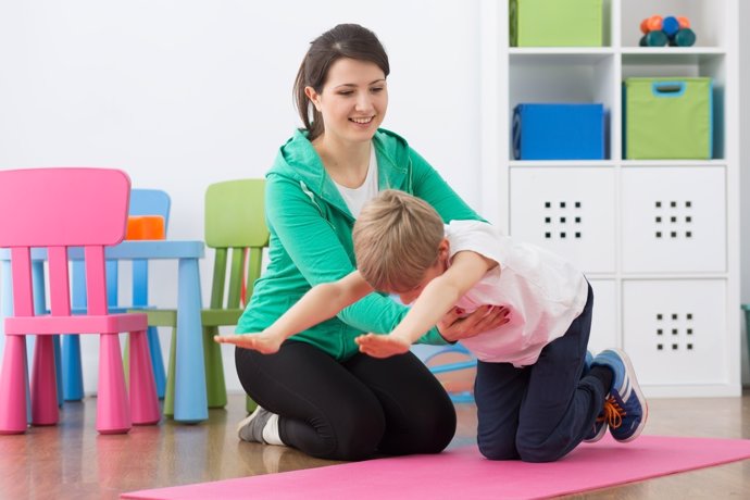 La fisioterapia pediátrica puede evitar males mayores en los niños