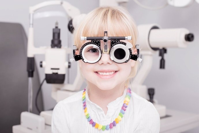 La miopía en niños crece a medida que cumplen años.