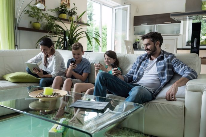 El impacto de las pantallas en la vida en familia