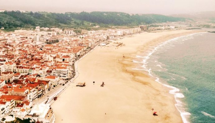 Ohai Nazaré, una bomba de oxígeno para tus vacaciones en la meca del surf en Portugal