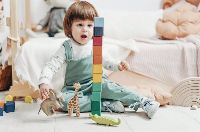 Los tipos de juguetes que necesitan los niños según su edad