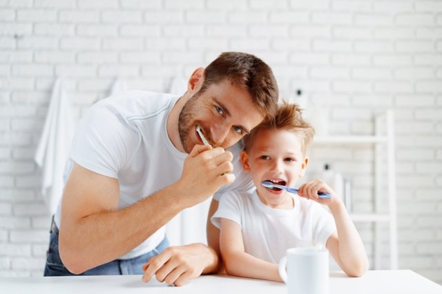 Recomendaciones para que evites las caries en los dientes de tus hijos