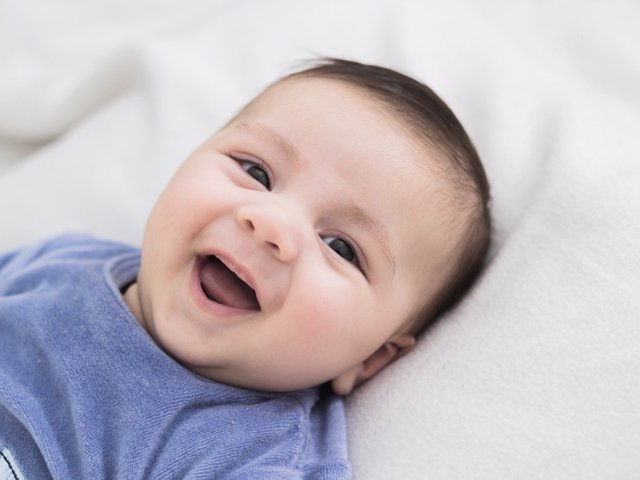 Así es el momento en el que tu bebé sonríe por primera vez.