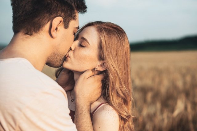 Los besos son poderosos en las relaciones
