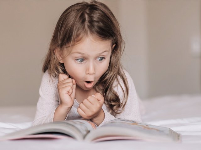 Tal y como indica el método María Montessori, este es el proceso a seguir para que tus hijos aprendan a leer.