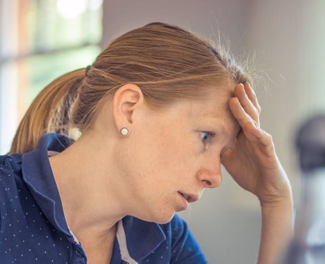 Despistes, olvidos, fatiga mental... ¿Será la menopausia?
