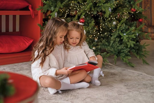 Archivo - Selección de cuentos cortos de Navidad para enseñar valores a los niños