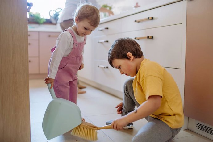 Tareas del hogar en verano. Un excelente camino a la autonomía